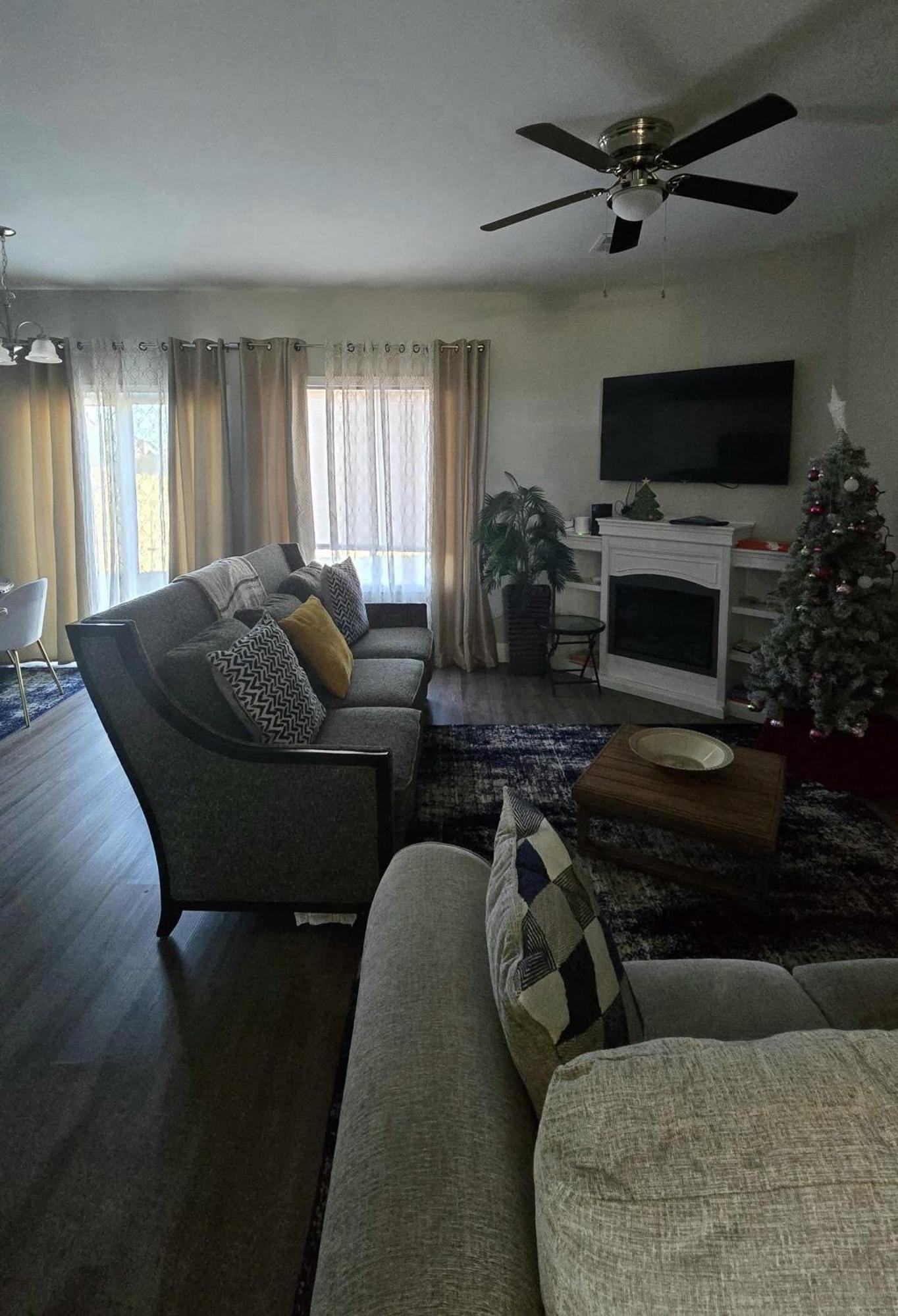 Gorgeous 3 Bedroom Home With Cable Tv In All Rooms & Free Wi-Fi كونكورد المظهر الخارجي الصورة